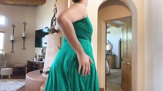 Sissy Male in Step Mamas Costume Twerks