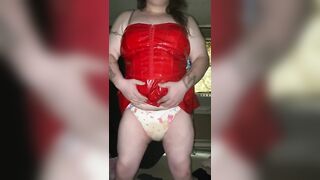 Diaper cutie  in red latex outfit