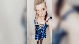 Transsexual Baddie Likes Showing Her Body