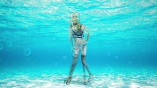 Underware Playgirl Dancing Underwater Whilst Rubbing Her Clitty