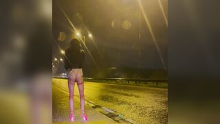 Cd flashing lengthy rod on the road