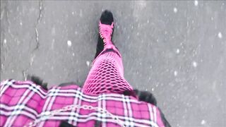 Rubberdoll Monique - Wearing my bimbo doll boots outside