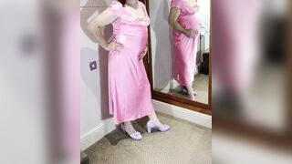 Uk tv floozy Nottstvslut in lengthy pink satin costume. Hawt sexy sissy