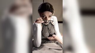 Deepthroat practice for gothic sissy