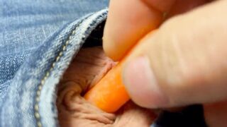 Micro wang getting jacked by baby carrot