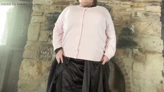 Molly needs to pee soo bad at the park and this babe pees in front of the camera after doing the pee pee dance