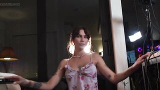 Hawt Trans Gal Dansing