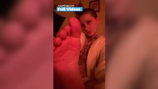 Lesbo roommate wishes toes sucked and feet worshipped