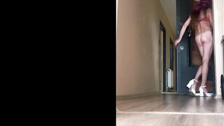 The Pizza MALE didn't ask for blow job as a tip, I just kissed him