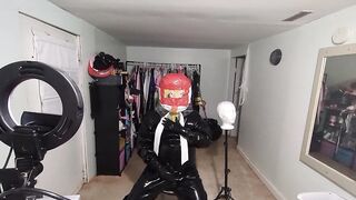 Kigurumi in enormous rubber breathplay rebeathing air from their dress