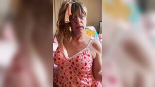 Nasty T-Girl Stepmom Rileydix in a nighty impure talk ( with effects)