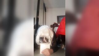 Marzia wench bangs and sucks vibrator