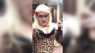 Smokin' CD Sissy Floozy