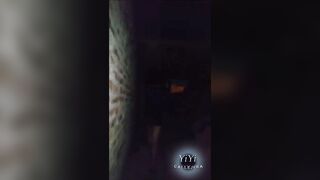 Putita de 22 se toca al Aire Libre