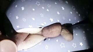 I'm stretching my booty