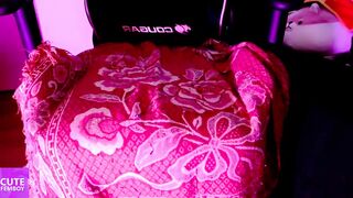 Cute femboy disrobes and plays with her dong and booty for u