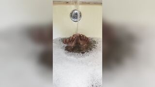 Toes having a fine time