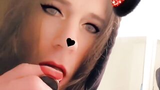 Amateur CD Arexa Bragdoll atm with plug and drink a freshly saved batch