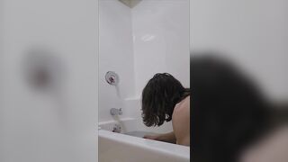 Hawt Switch Shaves Legs