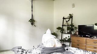 Grinding my pink snatch on soft pillows always makes me cum! Butch, Transmasc, Large Love Button, Humping