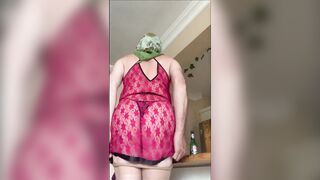 My Aunt shows me her snatch when her spouse leaves home