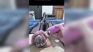 Watching some porn and cumming caged