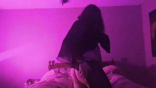 Thick White Rock Beauty Dance Tease in All Ebony