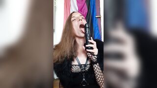 Im going to put this sextoy down my mouth