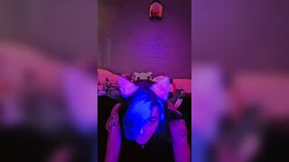 Fox cutie plays and zaps! Tug my tail??