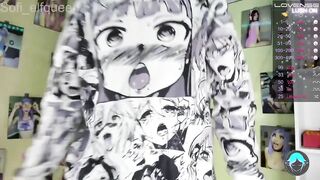 Sissy hunk modeling her favourite jeans web camera