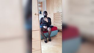 Tugjob in ebony Hose