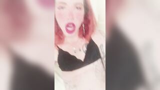 Performer streamer on Chatstrip