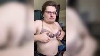 Tgirl plays with her bazookas and shakes 'em