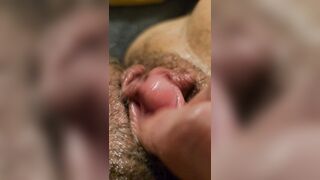 Juicy Love button Rubbing