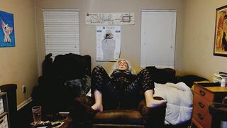 nice-looking crossdresser big beautiful woman femme trans masker banging herself