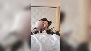 CD bitch toys her boipussy