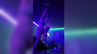 1st dance on porn hub!!! Welcome everybody~