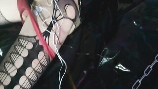 Pebbles got E-stim on her clitty