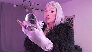 Crosdresser Getting Willing For a Party