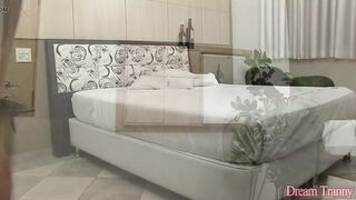 Sexy Golden-haired Shemale Bruninha Almeida Receives a Priceless Oral-sex