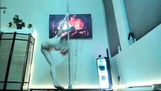 MtF Pole Dance mother I'd like to fuck