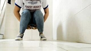 Peeed on the floor whilst it was flooding