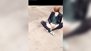 Annemieke public pissing in the park
