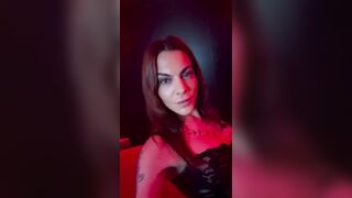 TrANS IN SWINGER CLUB