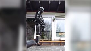 Roxina2003RubberOxOutdoor230103XXL.WMV