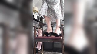 Grandmas not wearing any pants