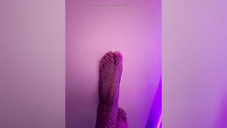IcyEye95 is looking for slaves for 1st footjob movie scene in Hamburg