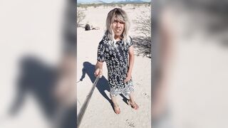 linda trans caliente con vestido tanga y tacones camina en publico muy puta