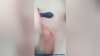 T-girl getting willing to use vibrating plug