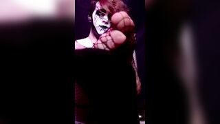 ⊹ shorties ⊹ shemale feet tease ⊹